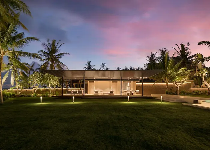 Estate Bali Resort *